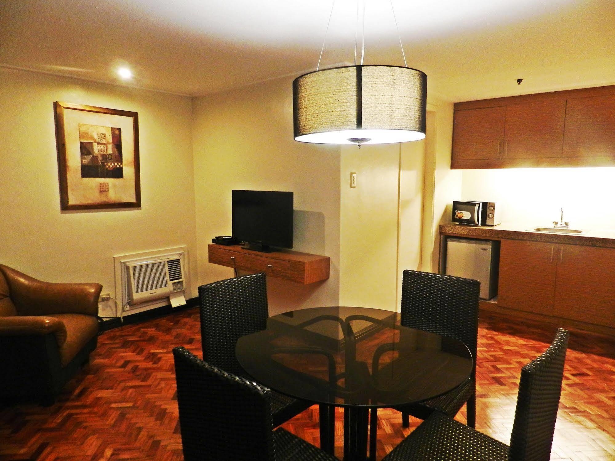 Salcedo Suites Makati City Luaran gambar